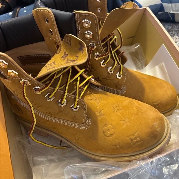 Louis Vuitton X Timberland boots - Picture 5 of 7
